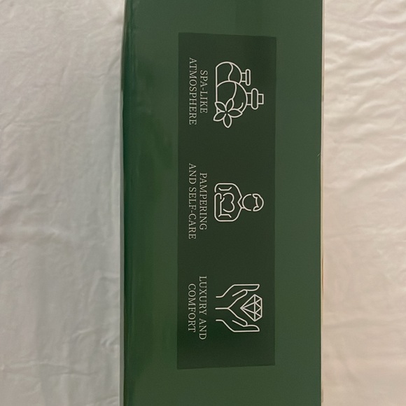 Luxury BathTub Tray - Picture 3 of 6